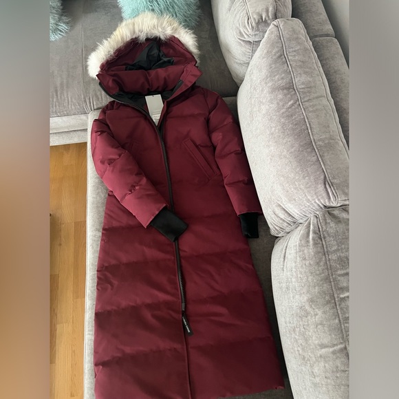 Canada Goose Mystique XXS in Bordeaux NWT - Main Image